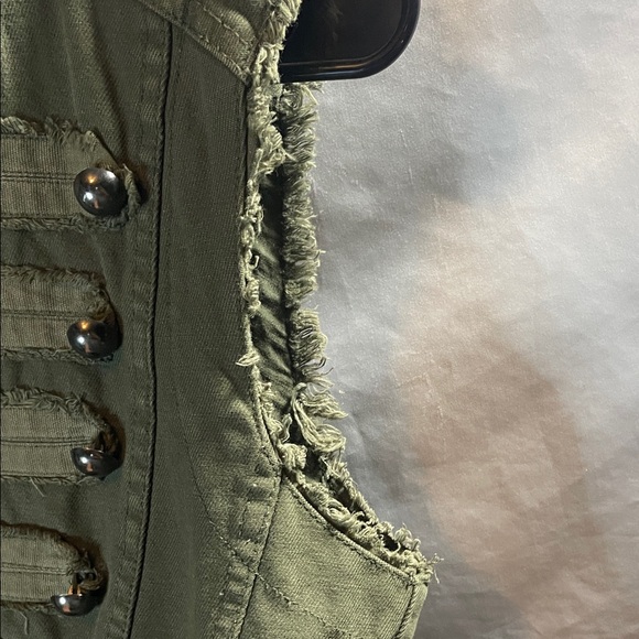 We The Free Olive Green Military Vest - Picture 5 of 7
